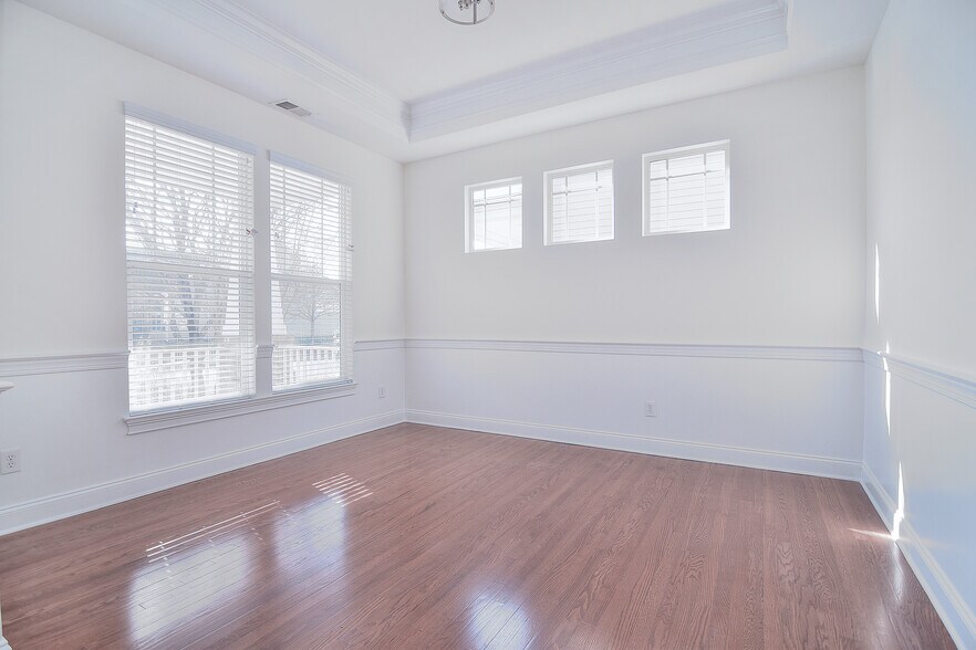 Building Photo - 7819 Chaddsley Dr
