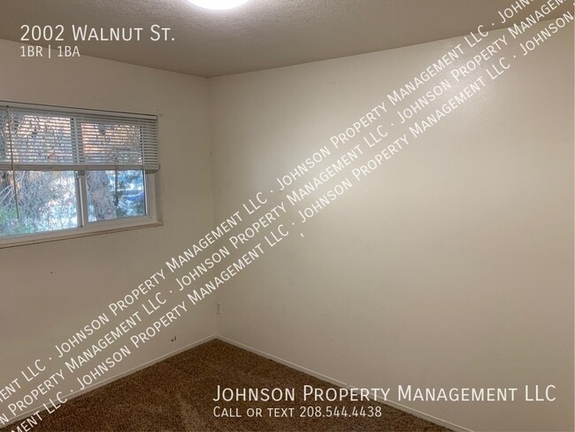 Building Photo - 2002 Walnut St