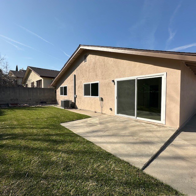 Building Photo - 820 Browning Pl