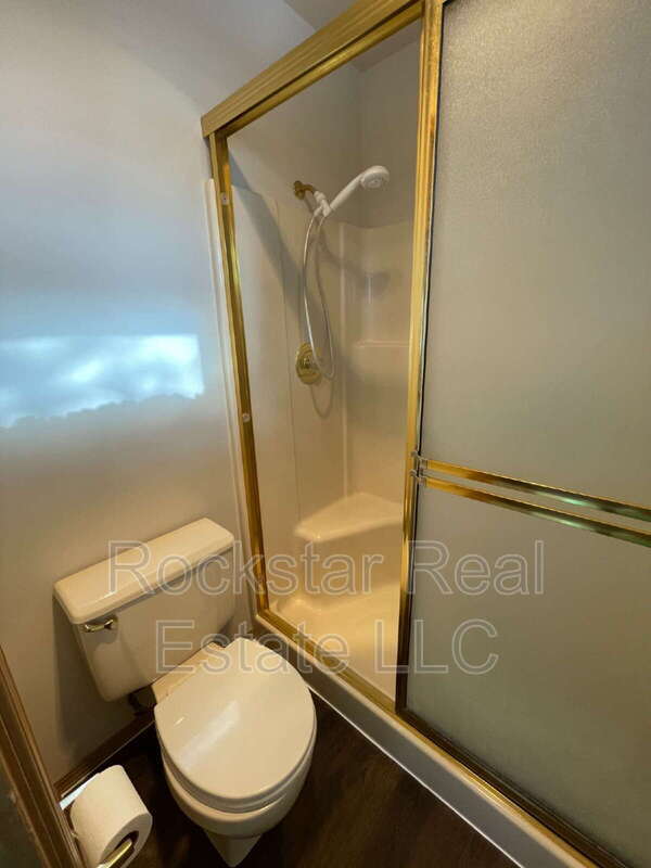 Building Photo - 5605 N Northwood Dr