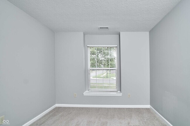 Building Photo - 12983 Quarterback Ln