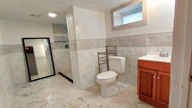 Building Photo - 961 Villa Gran Way