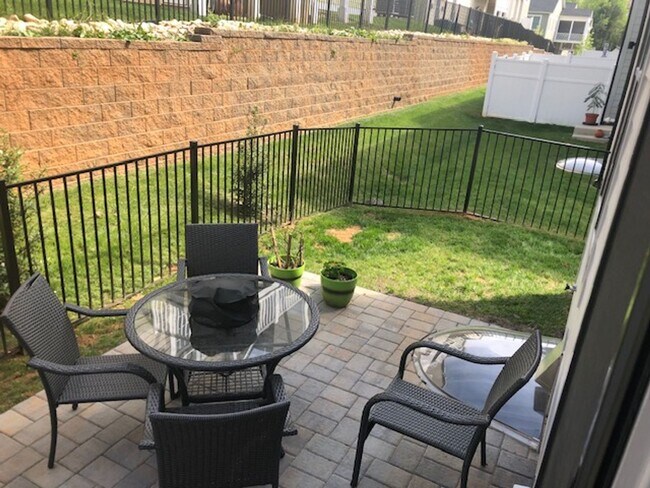 Building Photo - 1674 Delphi Dr