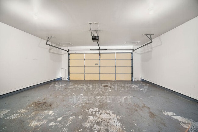 Building Photo - 6033 Riverwood Dr