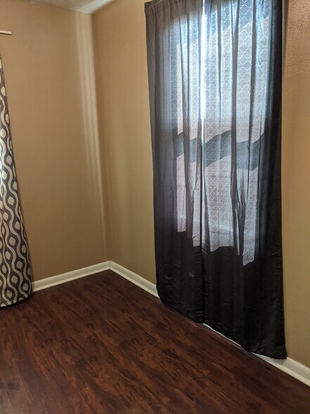 Bedroom - 109 Washington Avenue