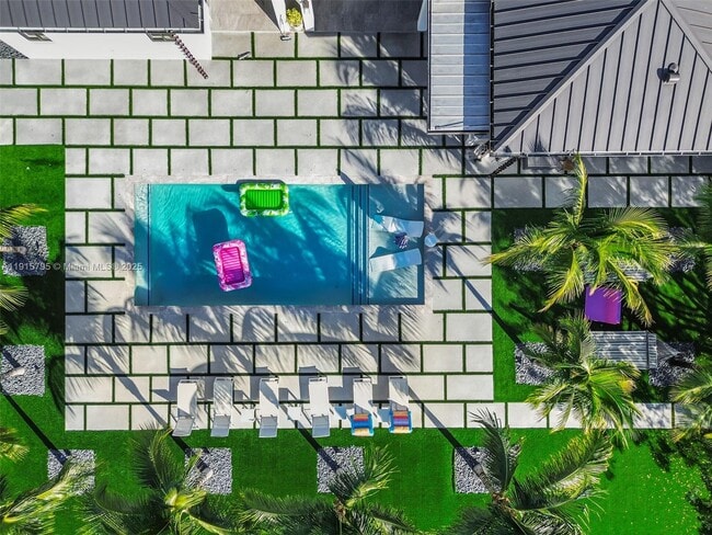 Building Photo - 250 NW 129th Ave