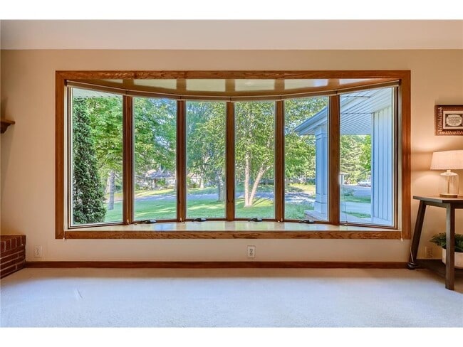 Building Photo - 3200 Frear Dr