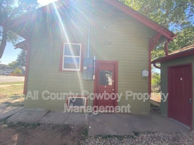 Building Photo - 950 N 11th St