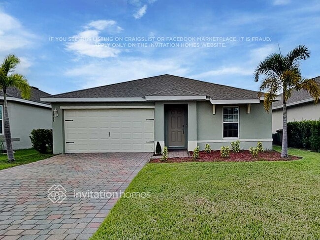 Building Photo - 3298 Acapulco Cir