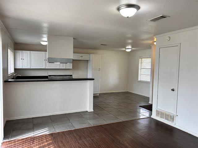 Building Photo - 3622 Gray Dr