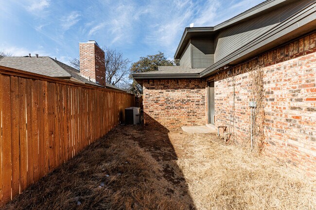 Building Photo - 9603 Orlando Ave