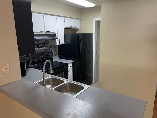 Building Photo - 2470 Nugget Ln