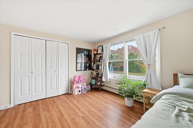 Building Photo - 198 Dartmouth Dr