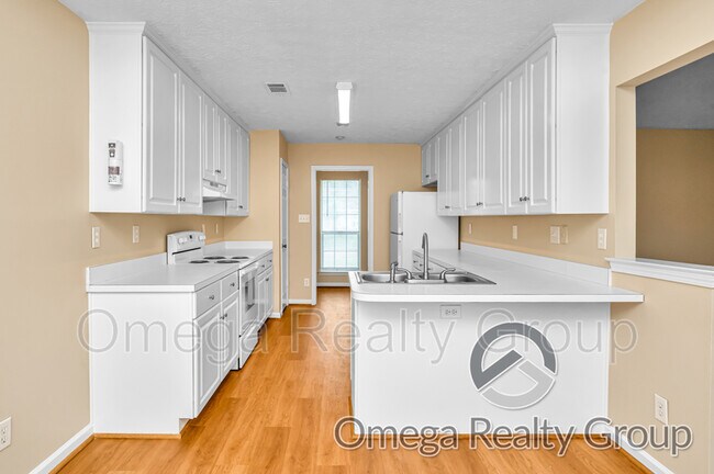 Building Photo - 6525 Foxleigh Ct