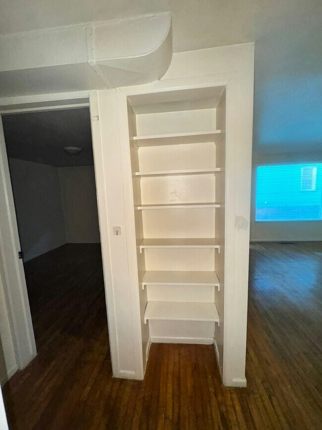 Building Photo - 228 S 900 E