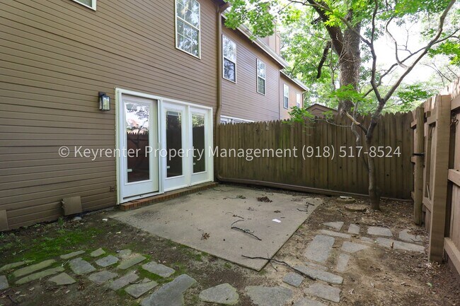 Building Photo - 6246 S Yorktown Pl