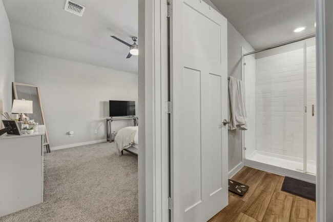 Building Photo - 1129 Tipton St