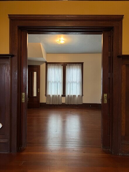 Building Photo - 1128 Washington St