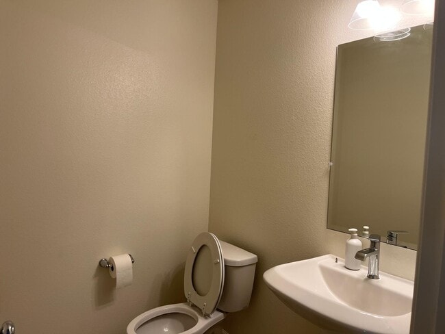 Building Photo - 781 Sunol Ct