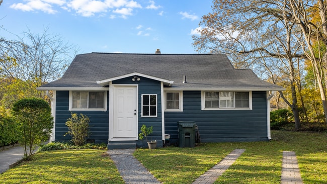 Building Photo - 3296 Stillwood Dr