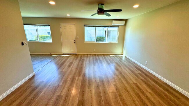 Building Photo - 1354-1398 Springfield St