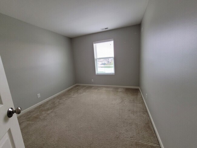 Bedroom1 - 646 Vine St