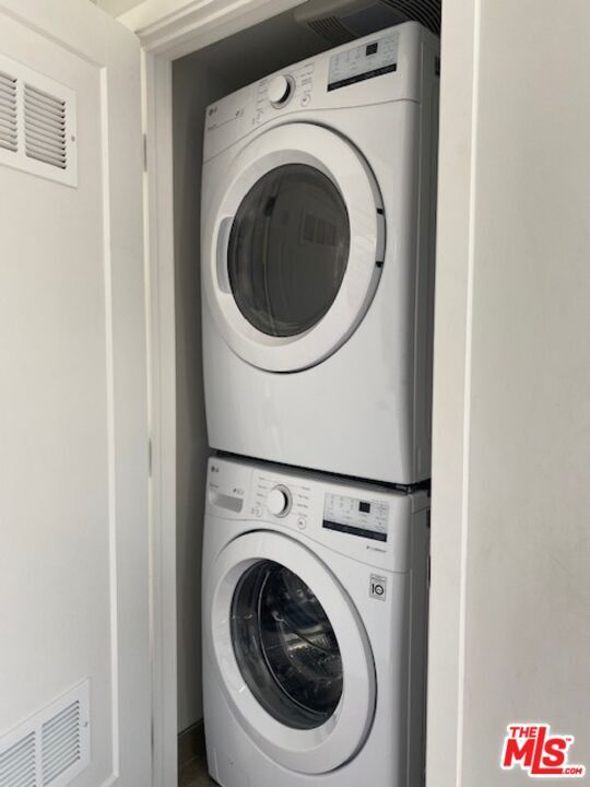 Building Photo - 4937 20th St