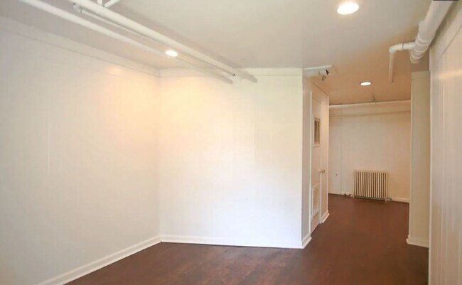 Building Photo - 506 14th St NW