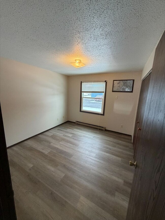 Building Photo - 928 First Ave