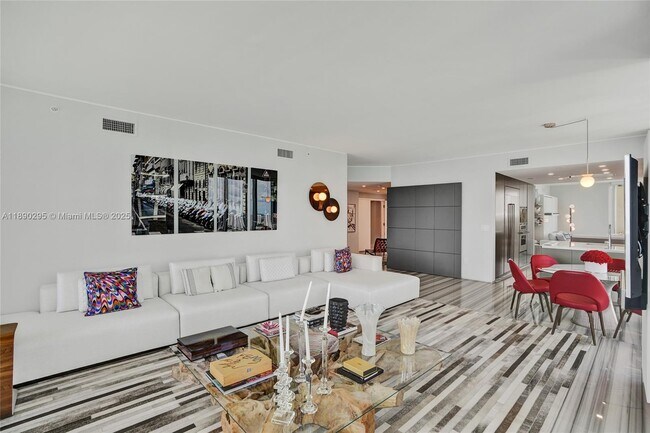 Building Photo - 17875 Collins Ave