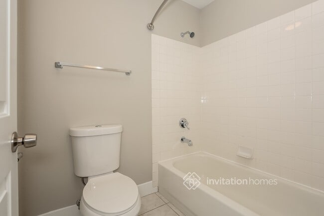 Building Photo - 3429 Camsore Point Ln