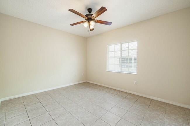 Building Photo - 9506 Amberdale Ct