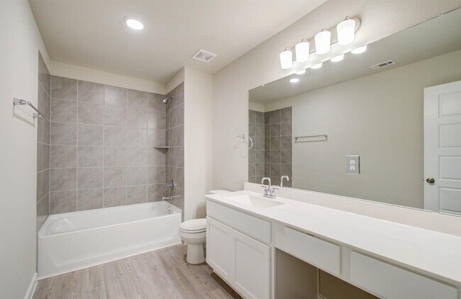 Building Photo - 21611 Sandy Dune Dr