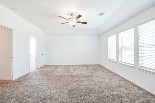 Building Photo - 18825 Amaro Hills Dr