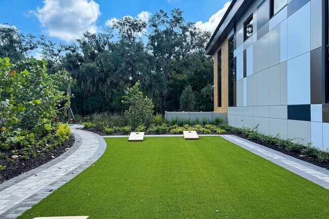 Building Photo - 9312 Tequila Sunrise Dr