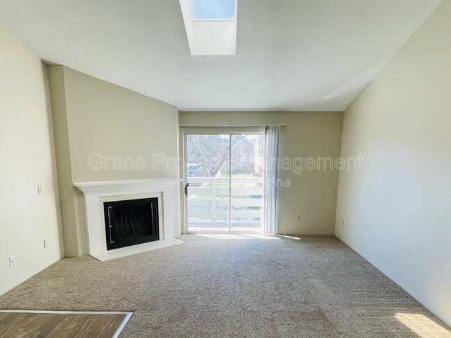 Building Photo - 3318 S Ammons St