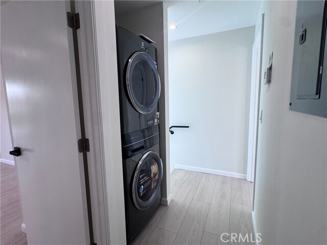 Building Photo - 10787 Las Lunitas Ave