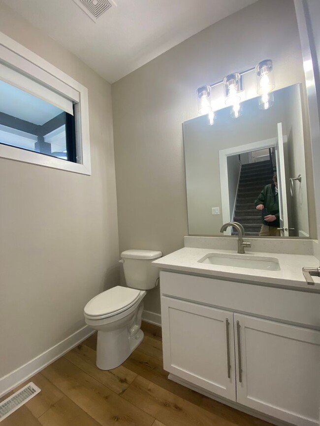 Building Photo - Luxury New Construction Home - Gorgeous Po...