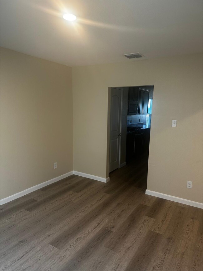 Building Photo - 15027 Harbor Lndg