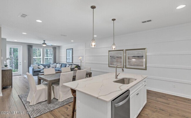 Building Photo - 11179 Minnetta Ct