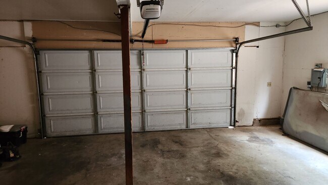 Building Photo - Lake Wildwood Home with Granny unit