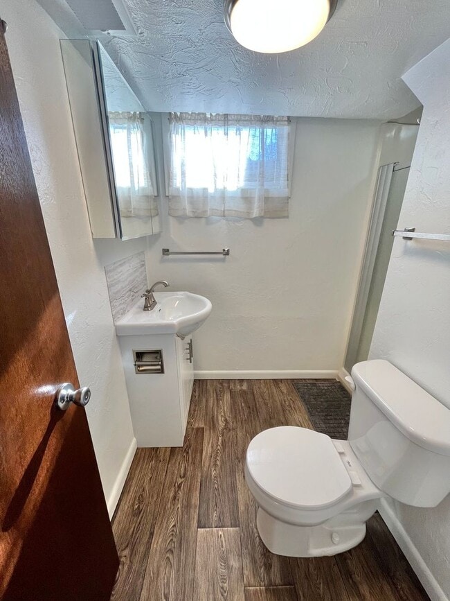 Building Photo - 3 Bed/2 Bath Lakefront Rental Home in Sioux Falls!