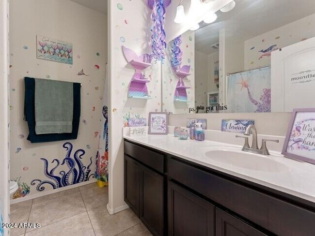 Building Photo - 30990 W Mulberry Dr