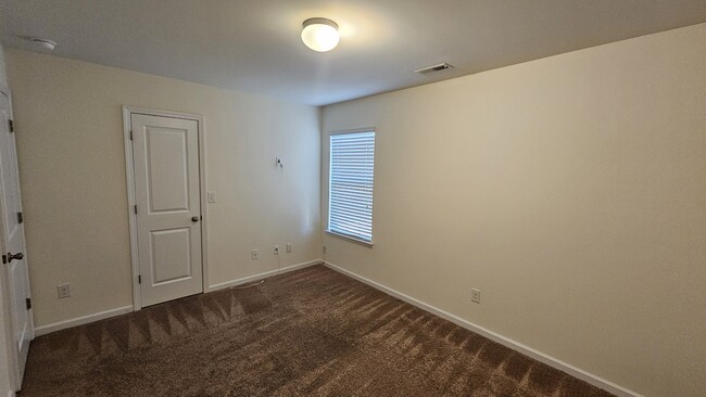 Building Photo - 5428 Tumbling Brook Ln