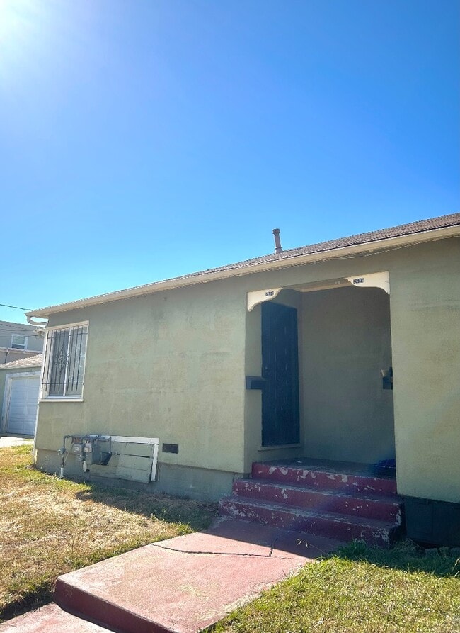 Building Photo - 2691 79th Ave
