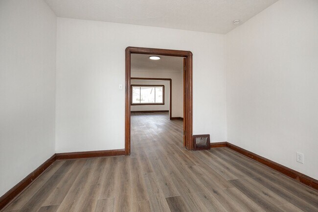 Building Photo - 4772 E 90th St