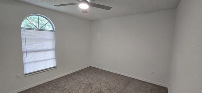 Building Photo - 669 Royalty Ct