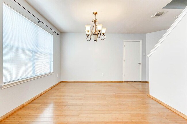 Building Photo - 4722 Windy Cypress Ct
