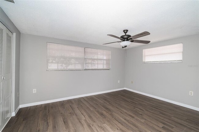 Building Photo - 7911 Foxwood Dr
