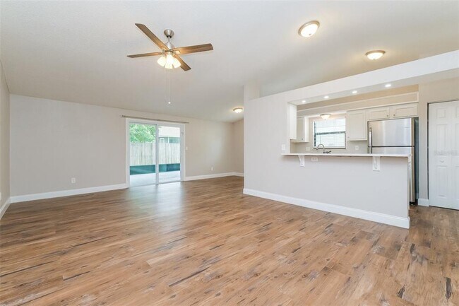 Building Photo - 12217 Hidden Brook Dr